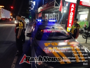 GERAKAN PANGAN MURAH  POLSEK SELTIM- POLRES TABANAN MENYALURKAN  BERAS MURAH  DI HALAMAN MAPOLSEK SELTIM.