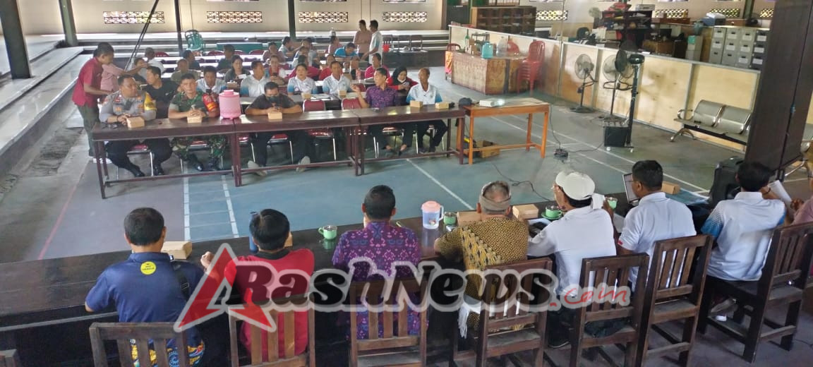 Kolaborasi untuk Masa Depan: Babinsa Sanggalangit Hadiri Musrenbangdes RKPDES 2026