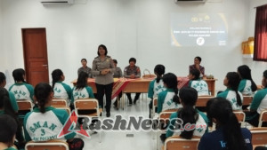 Serunya Goes to School Sambut HUT Polwan RI ke-77, Polwan Polres Badung Kunjungi Dua SMA Negeri di Badung