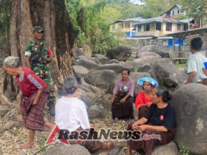 Wujudkan Rasa Aman, Babinsa Koramil 1602-04 Gelar Komsos dan Pamwil di Ende