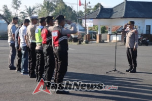 “Rangkaian Akhir Bakti Sosial HUT RI ke-80: Anggota Wasops dalam Ops Gapura Pimpin Apel di Kedungdung Besakih