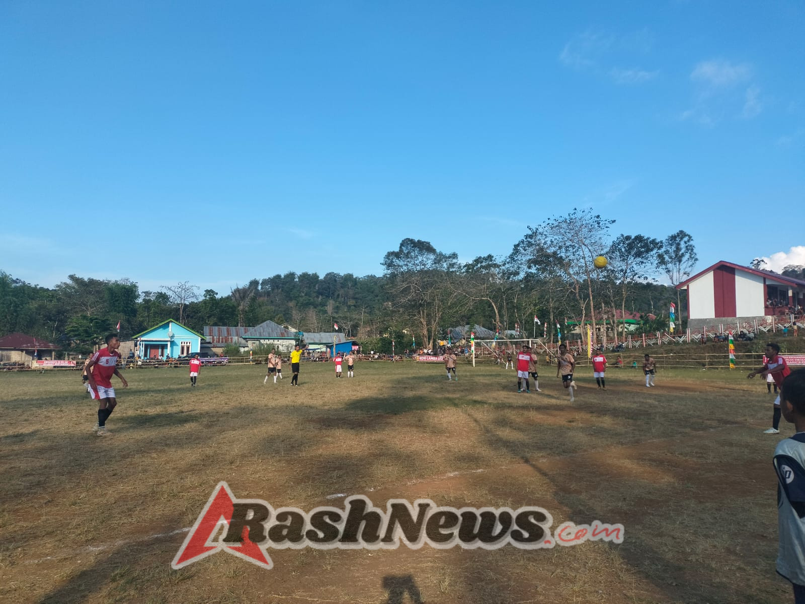 Sinergi Olahraga & Keamanan, Babinsa Koramil 1612-05/Elar Hadir Penuh di Lamba Leda Cup 2025