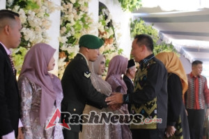 Masyarakat Desa Rato Sambut Hangat Kehadiran Pejabat TNI dalam Acara Pernikahan
