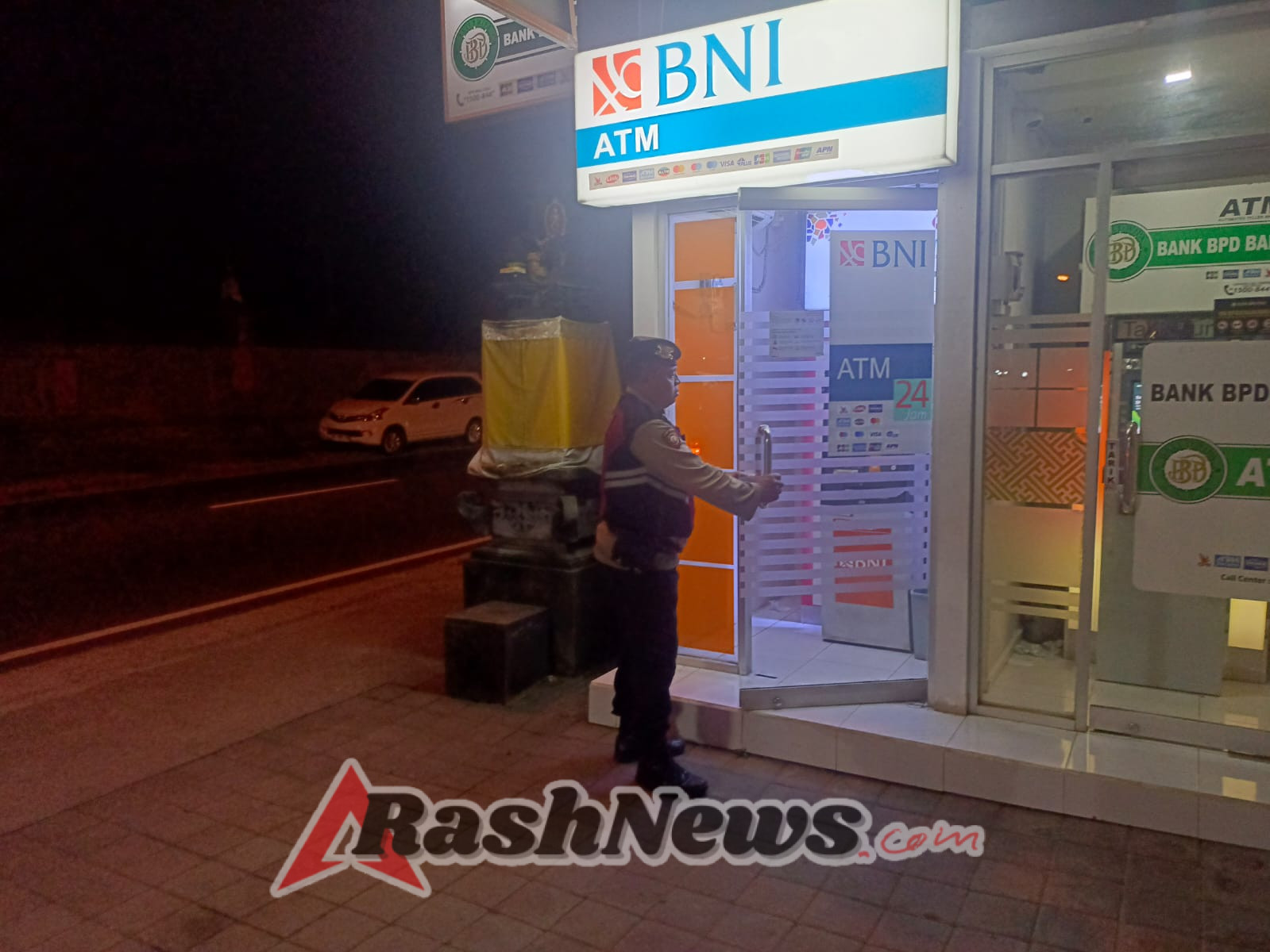 Wujudkan Kamtibmas Kondusif, Personel Samapta Polsek Abiansemal Laksanakan Patroli Ke ATM & SPBU