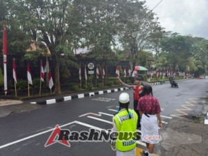 Personel Satsamapta Polres Karangasem Laksanakan Strong Point Pagi, Wujud Nyata Kehadiran Polri di Tengah Masyarakat