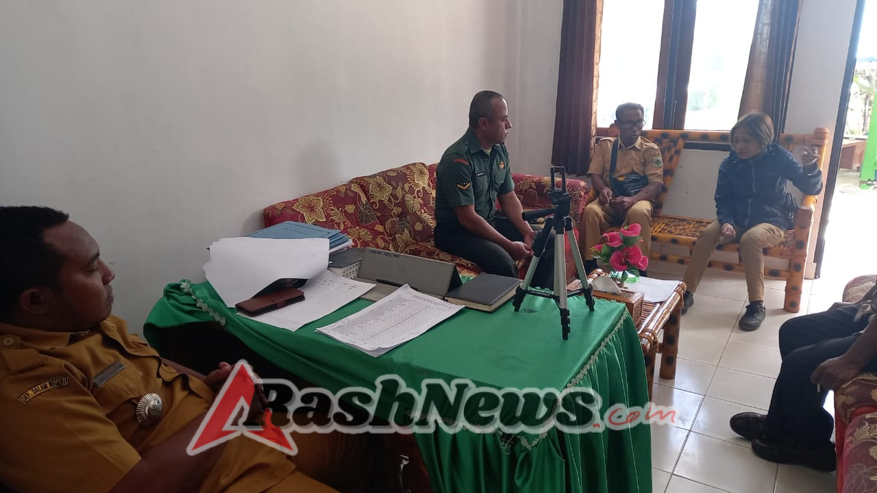 Babinsa Koramil 1621-01/Kota SoE Hadiri Rapat Pembahasan Pembagian Sembako untuk Warga Desa Kuatae