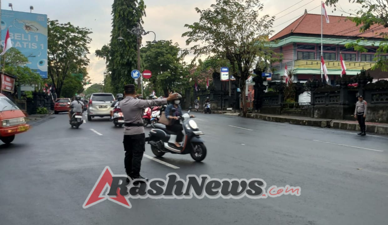 SatBinmas laksanakan Strong Point Pagi sebagai salah satu bentuk pelayanan polri terhadap masyarakat