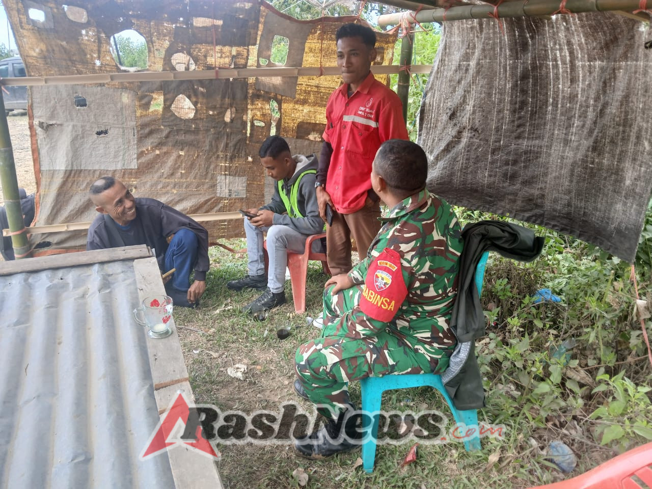 Babinsa Desa Kelisamba Aktif Pantau Situasi dan Sosialisasi Antisipasi Cuaca