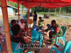 Pratu Laurensius Laja Jalin Silaturahmi dan Jaga Keamanan di Kecamatan Kotabaru