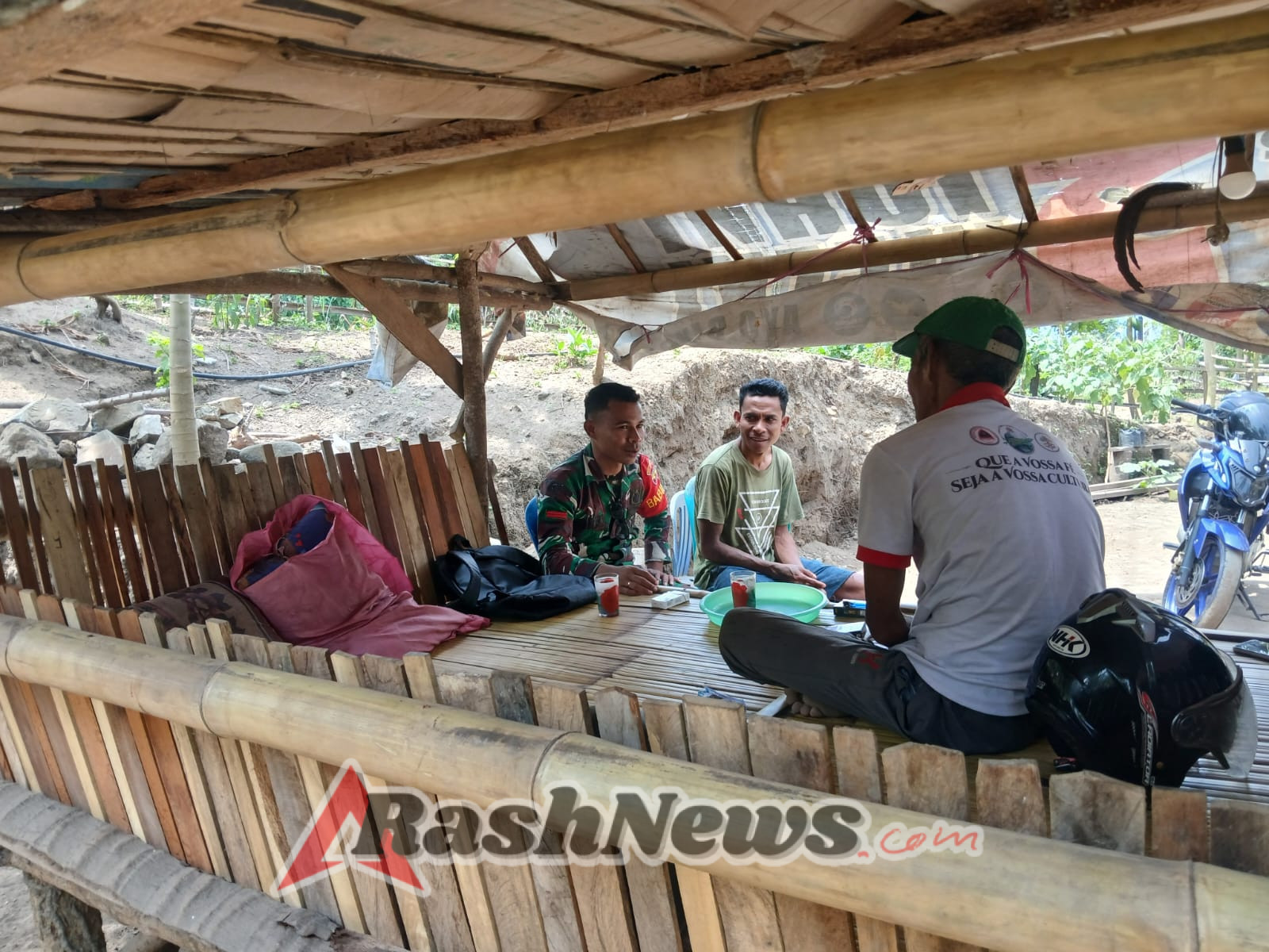 Kegiatan Komsos Babinsa di Desa Bheramari Berlangsung Aman dan Penuh Keakraban