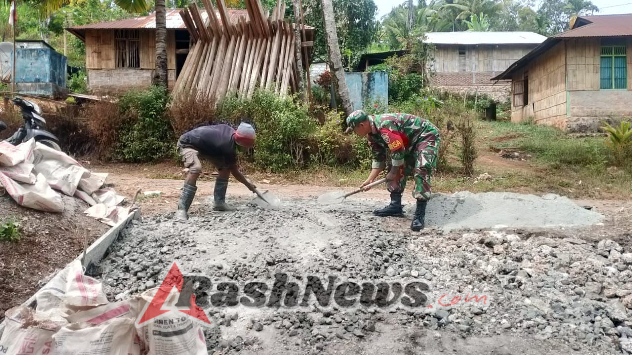 Sinergi Babinsa dan Warga Permudah Akses Hasil Perkebunan
