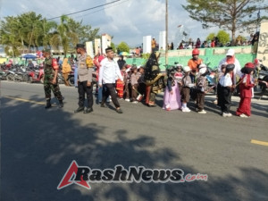 ‎TNI Bersama Rakyat, Koramil 1607-09/Utan Sukseskan Pawai Budaya HUT RI