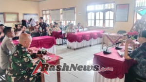 Babinsa Desa Seraya Timur hadiri rapat Musrenbangdes, komitmen dukung pembangunan demi kemajuan Desa.