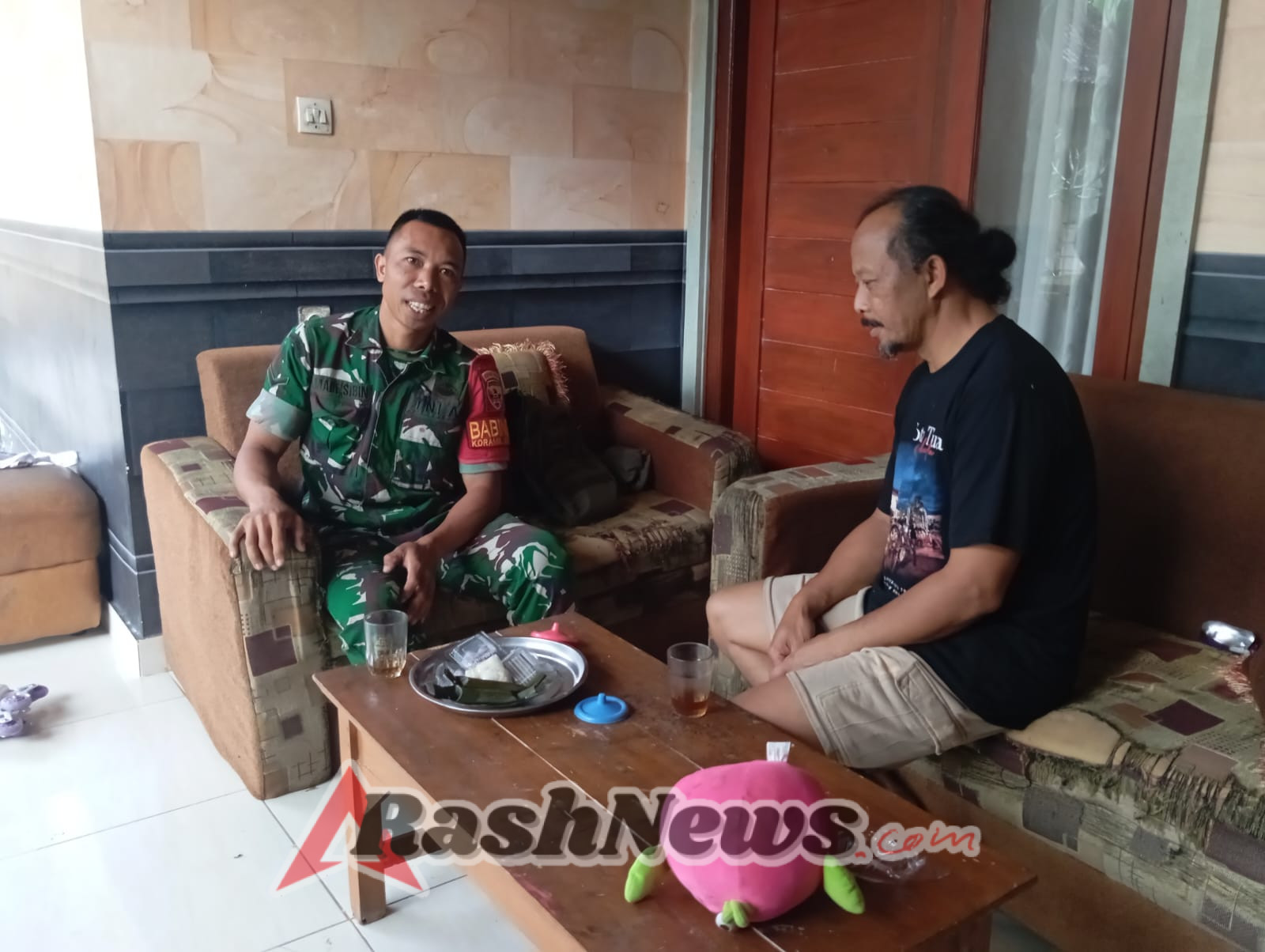 Babinsa Yangapi Tingkatkan Komunikasi Sosial Bersama Tokoh Masyarakat di Dusun Kalanganyar