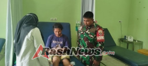 Cegah Penyebaran Rabies, Babinsa Sigap Evakuasi Warga ke Puskesmas Taliwang