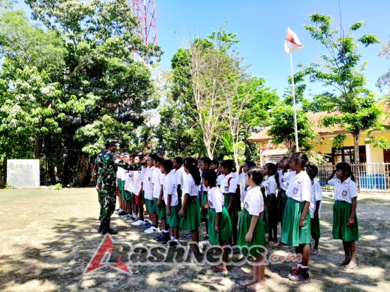 Satgaster Pos Halibete II Beri Latihan PBB Kepada Pelajar Di Perbatasan