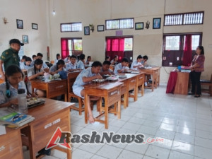 Babinsa Desa Bajera Pastikan Pendistribusian Makan Bergizi Gratis Berjalan Baik