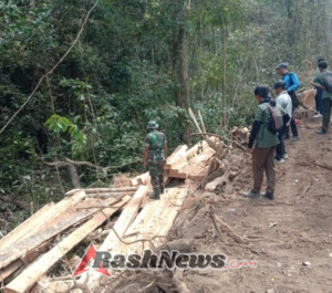 ‎Babinsa Senawang Bersatu: Musyawarah Desa Hidupkan Budaya Tau Tana Samawa