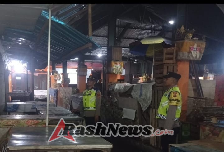 Antisipasi Gangguan Kamtibmas Polsek Penebel  Patroli Malam Hari