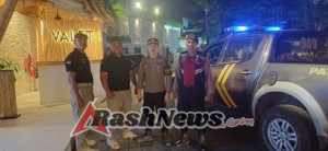 Patroli Di  Jalan Berawa UKL Polsek Kuta Ingatkan Security Waspada Kejahatan