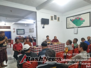 Kapolsek Kerambitan “NYELEDET” Melaksanakan Program  Nyelehin Desa Terpadu Program Pelayanan ke Desa secara Langsung.