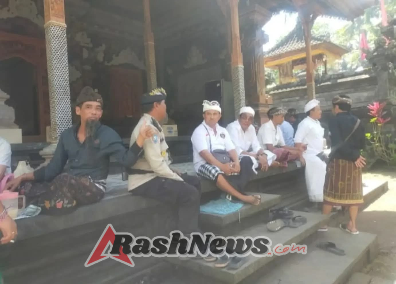 Bhabinkamtibmas Desa Buana Giri Gelar Jumat Curhat Serentak Bersama Warga