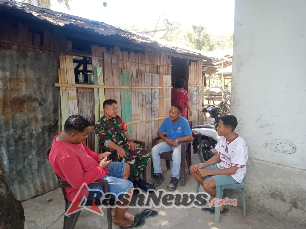 TNI dan Rakyat Bersatu: Babinsa Gelar Komsos dan Pamwil di Kecamatan Maurole