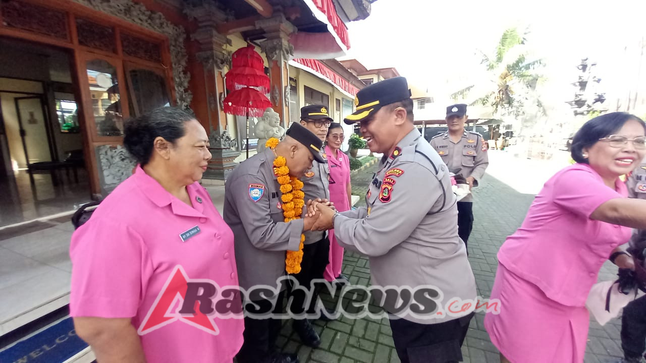 Dengan Penuh Haru Kapolsek Mengwi Lepas Anggota Yang Memasuki Purna Tugas
