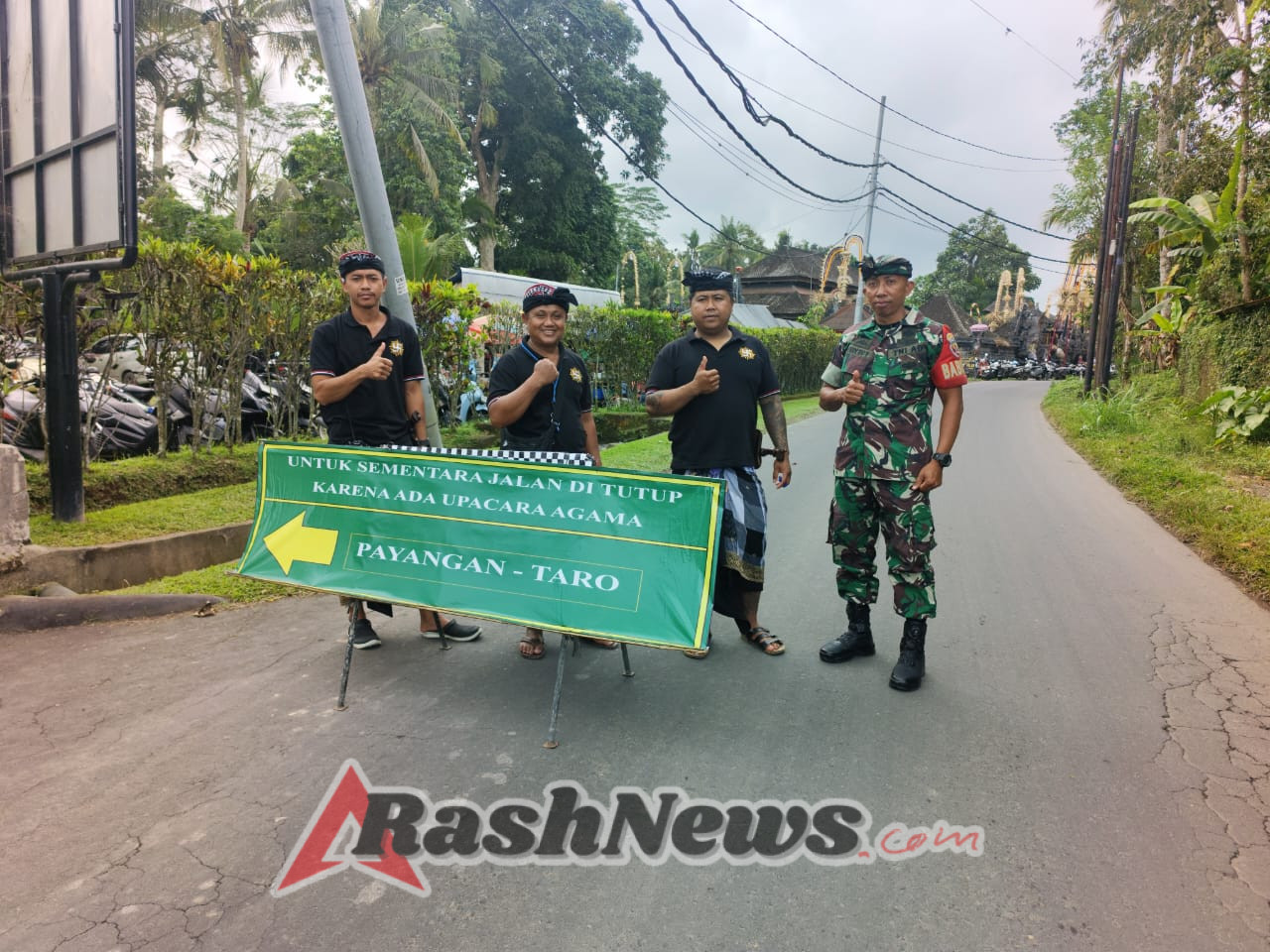 Dukung Tradisi Adat, Babinsa Taro Laksanakan Pengamanan Upacara Penyineban