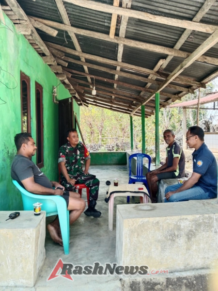 Patroli Wilayah Binaan Babinsa Melaksanakan Komsos Jalin Keakraban