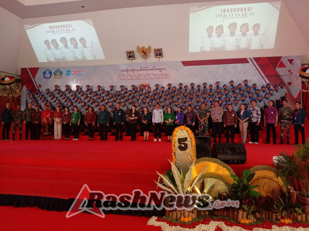 Danramil 1609 – 02/ Kubutambahan Bersama forkopimda Kec Kubutambahan dan undangan yang lain  Menghadiri kegiatan inaugurasi peserta didik baru SMA Negeri Bali Mandara dalam rangka pengukuhan peserta didik baru