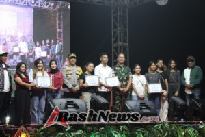 Dandim 1627/Rote Ndao Letkol Kav Kurnia Santiadi Wicaksono,S.H.,Hadiri Penutupan Pameran Pembangunan dan Expo UMKM