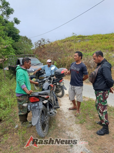 Jaga Kamtibmas, Babinsa Bersama Bhabinkamtibmas Klarifikasi Sengketa Upah Gembala di Kahali