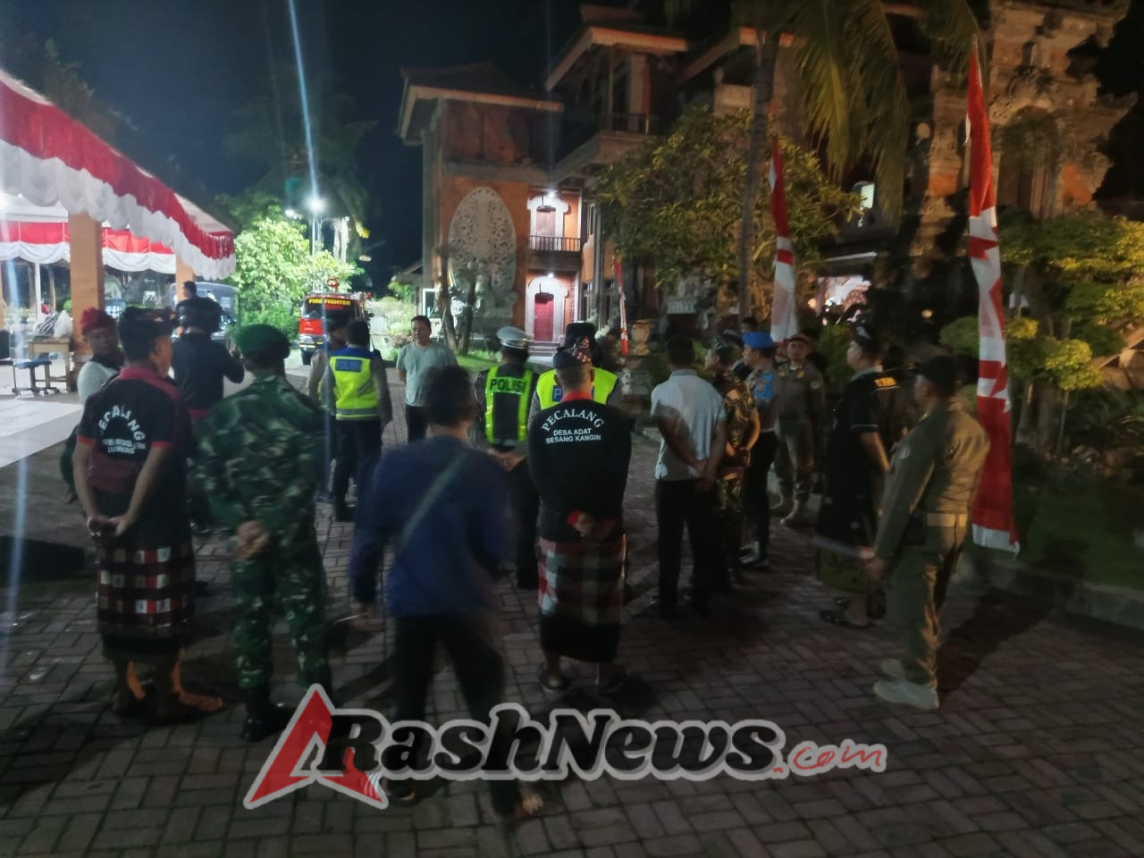 Patroli Gabungan Sasar Titik Keramaian Dan Obyek Vital, Pasiops Kodim Klungkung Himbau Masyarakat Tetap Tenang