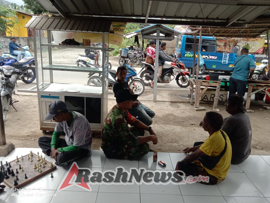 TNI AD Kodim 1602/Ende Pererat Kemanunggalan dengan Warga Desa Ondorea Barat Nangamboa 2