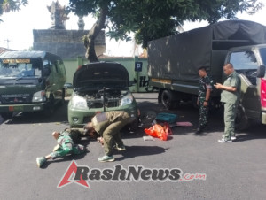 Pastikan kendaraan siap digunakan, Kodim 1623/Karangasem laksanakan perawatan dengan tim Harpal Denpal IX/3 Singaraja