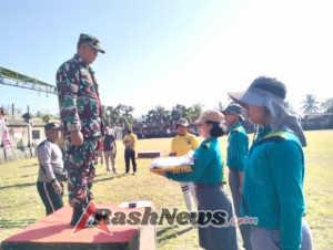 Babinsa Desa Penuktukan Bina dan Dampingi Paskibra Laksanakan Gladi Bersih Upacara