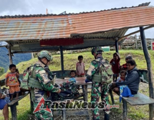 Satgas Yonif 743/PSY Terus Beraksi Berikan Pelayanan Kesehatan Gratis Bagi Masyarakat Tirineri