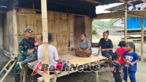 Kegiatan Pamwil dan Komsos Babinsa Koramil 1602-04/Maurole di Desa Unggu Berjalan Lancar