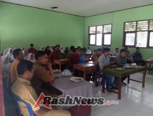 Seminar Narkoba di Desa Lere: Babinsa Lere Tampil  Berikan Dukungan