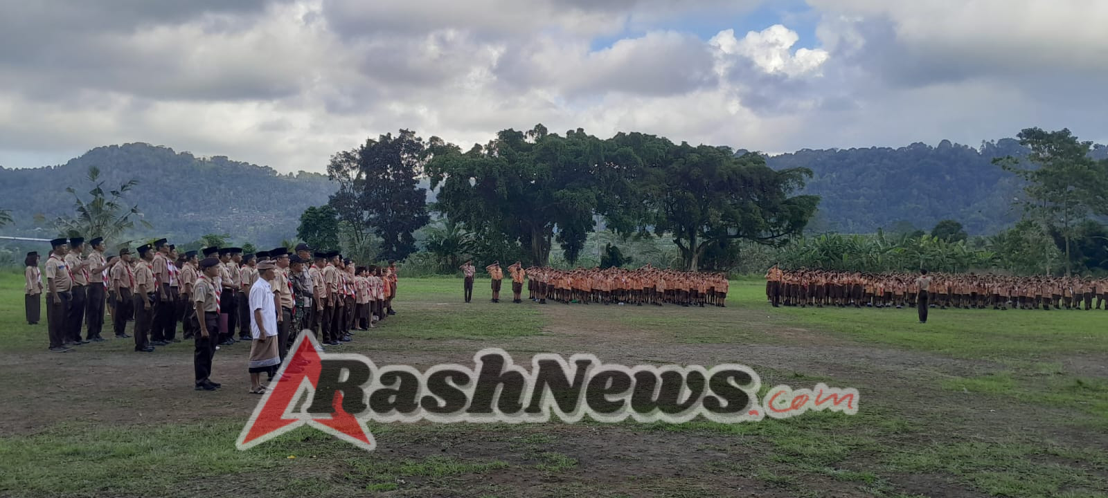 Tingkatkan rasa persatuan dan kesatuan, Anggota Koramil 1623-04/Sidemen hadiri Gerakan Pramuka Kwartir Ranting Sidemen.