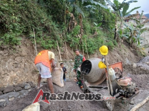 TNI Hadir di Tengah Rakyat: Babinsa Koramil Wolowaru Laksanakan Karya Bakti di Ndori