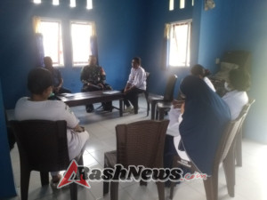 Babinsa Wolowaru Perkuat Komsos dan Pamwil dalam Mendukung Kesehatan Masyarakat Ende