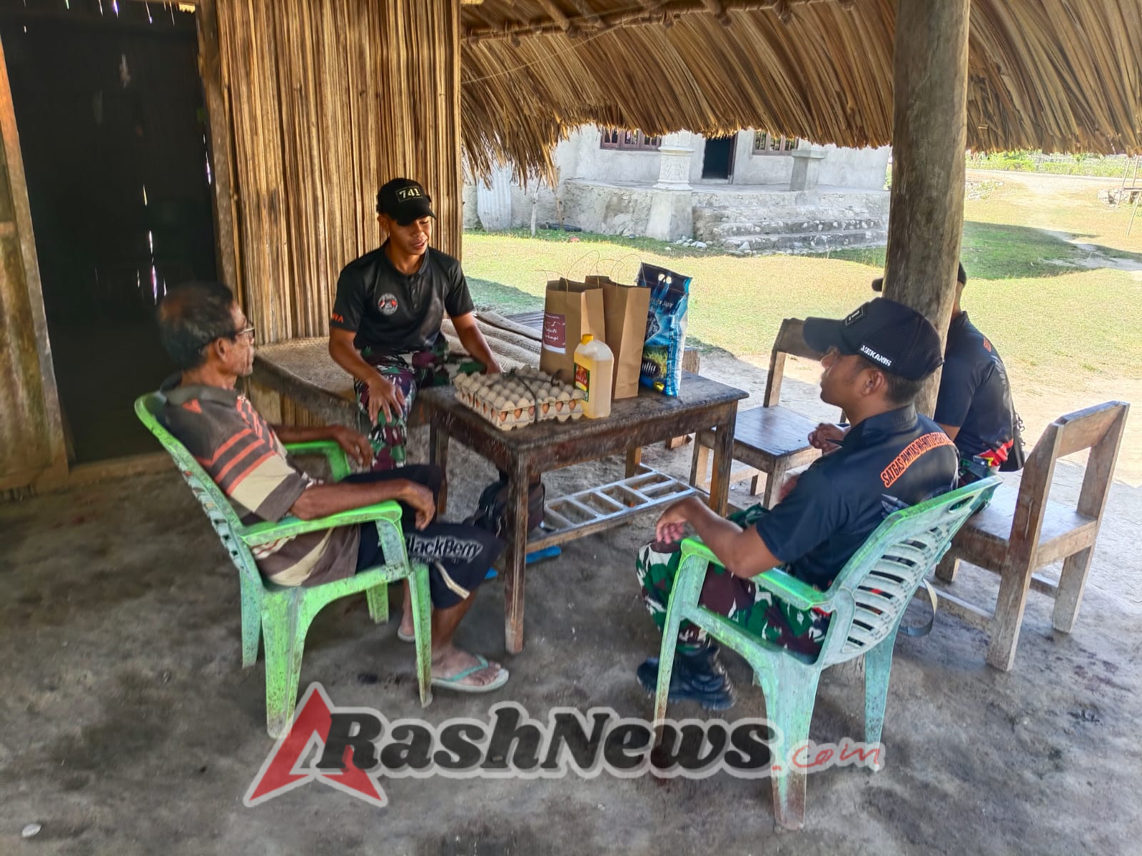 Bagikan Sembako Kepada Veteran di Perbatasan, Pos Motamasin Yakinkan Kepedulian di Akhir Agustus