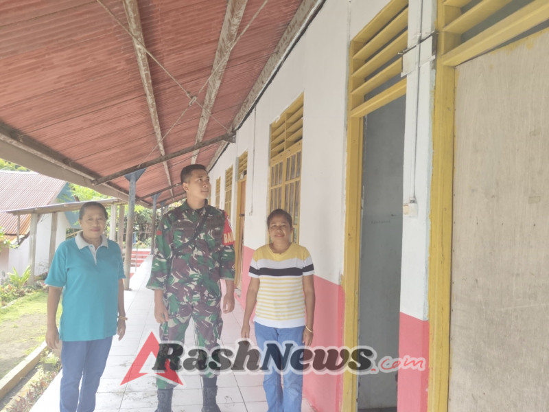 Babinsa Kodim 1602/Ende Berperan Aktif Jaga Ketertiban di SDI Roworeke