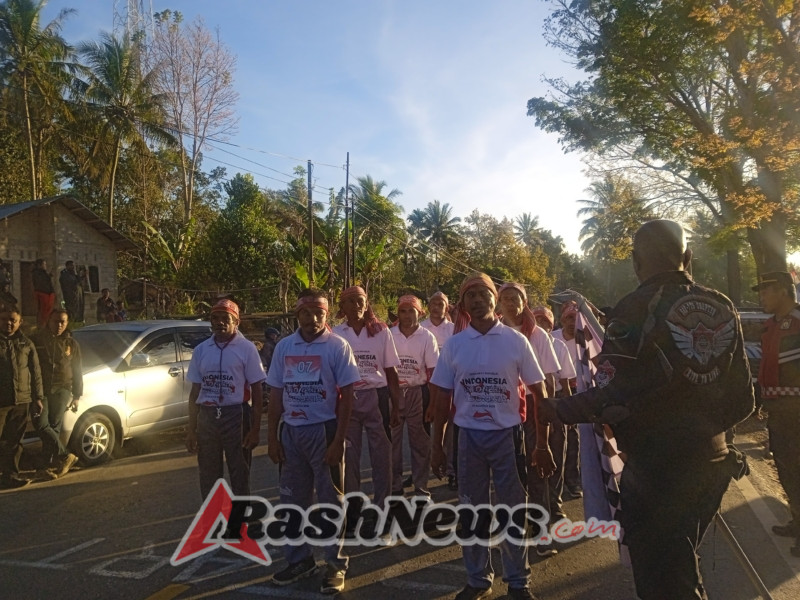 Anggota Kodim 1621/TTS Bersama Instansi Terkait Bersinergi Laksanakan Pengamanan Gerak Jalan 45 KM