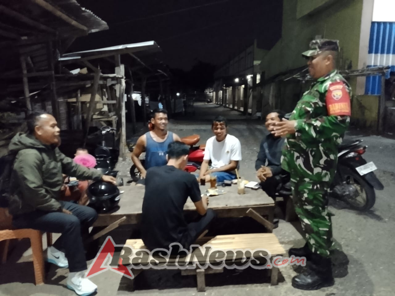 ‎Babinsa Koramil 1615-07 Dorong Warga Tingkatkan Kepedulian Lingkungan