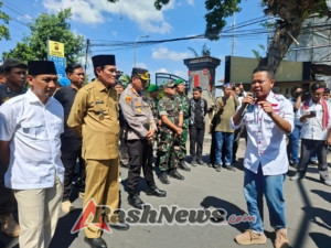 TNI-Polri Sinergi Amankan Aksi Demo Mahasiswa Himnasta di Lombok Tengah