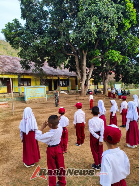 SDN 1 Woro Gelar Upacara Bendera, Bangun Kesadaran Kebangsaan pada Generasi Muda