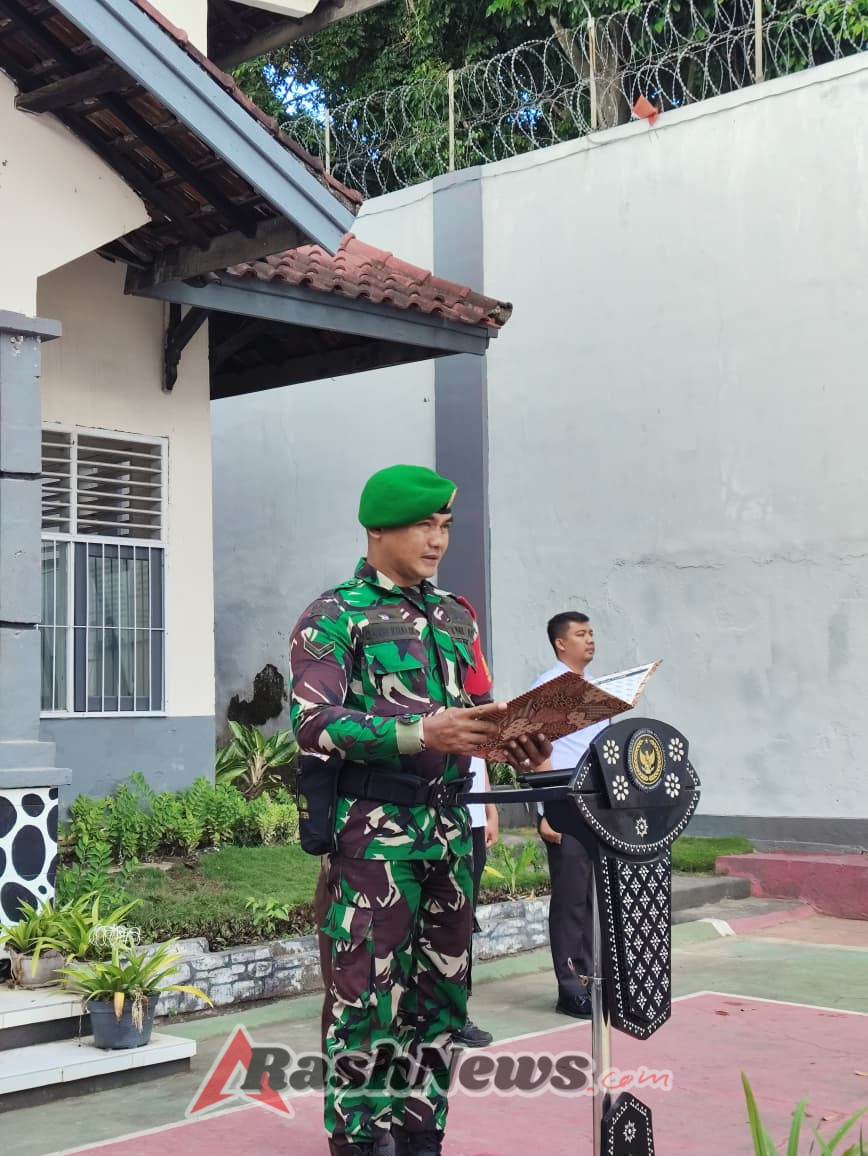 ‎Upacara Bendera di Lapas Selong, Warga Binaan Ikut Kobarkan Semangat Nasionalisme